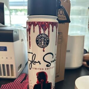 Taylor Swift 22 ounce Tumblr